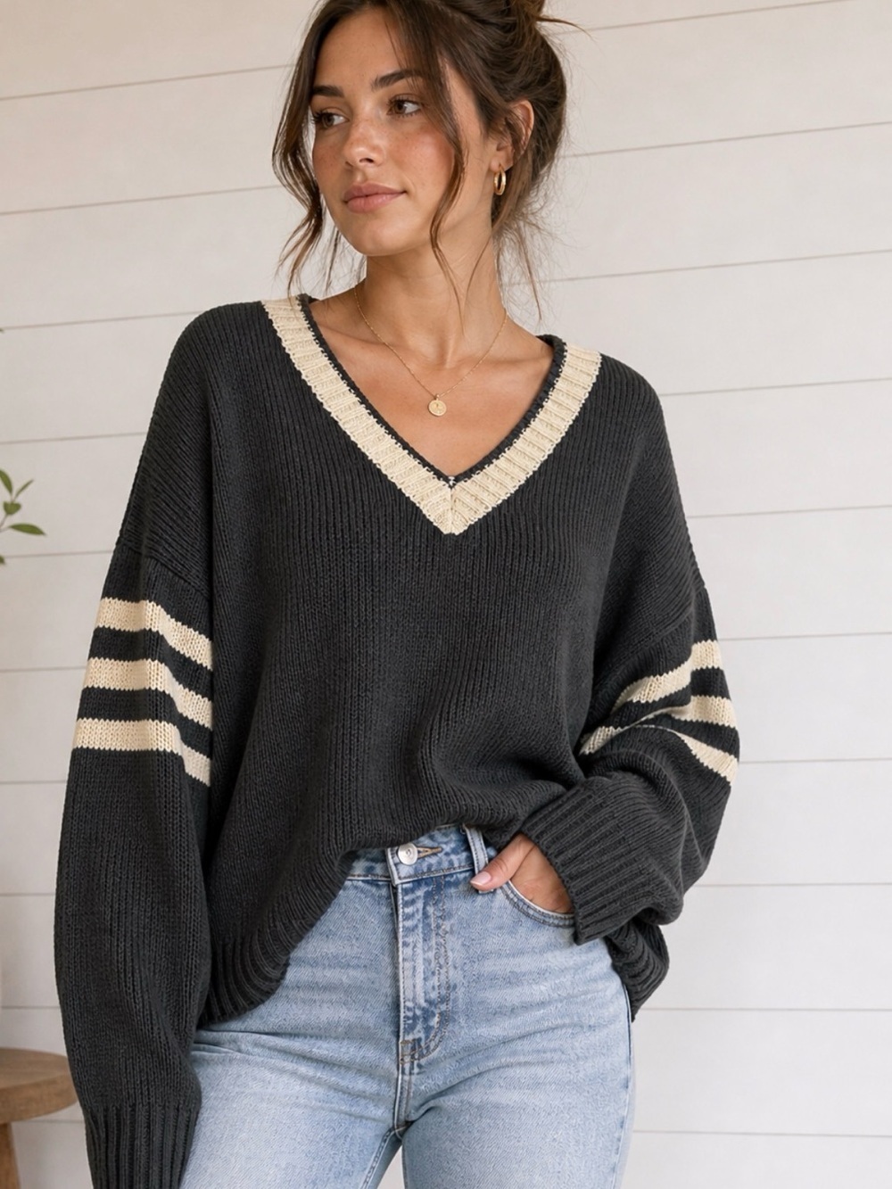 VTG Y2K UNIONBAY M chunky grey stripe oversized V neck polyester unisex sweater